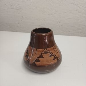 Souix Pottery Handcrafted Brown Ceramic Vase